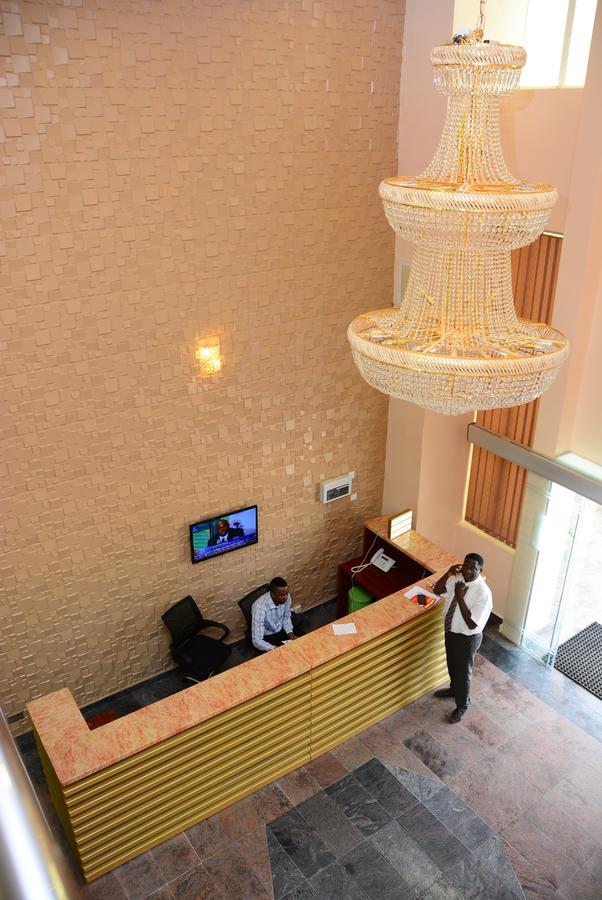Fawzy Hotel Ibadan Exterior foto
